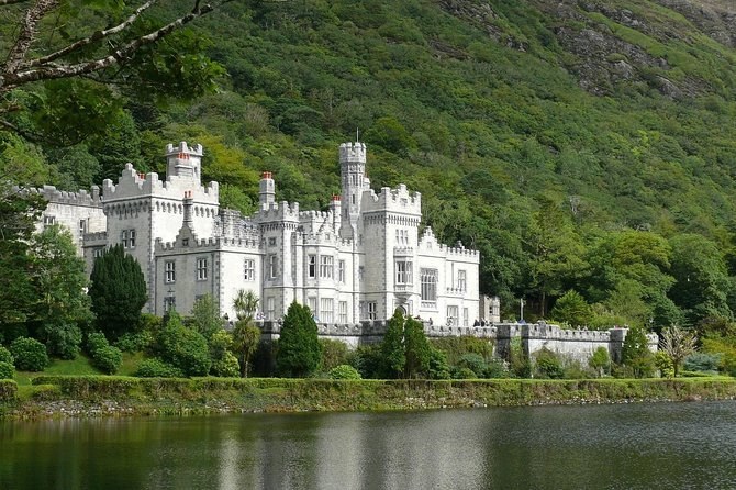 4-Day Blarney Castle, Ring of Kerry, Cliffs of Moher & Connemara