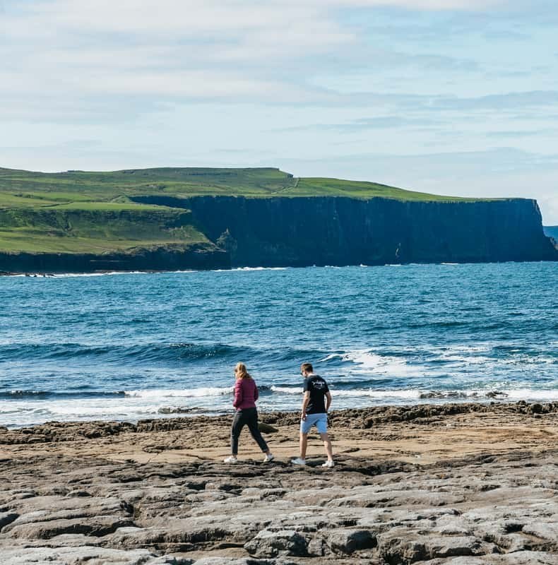 From Galway: Aran Islands & Cliffs of Moher Full-Day Trip
